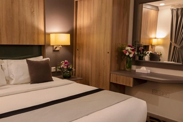 Laten Suites Prince Sultan image 7